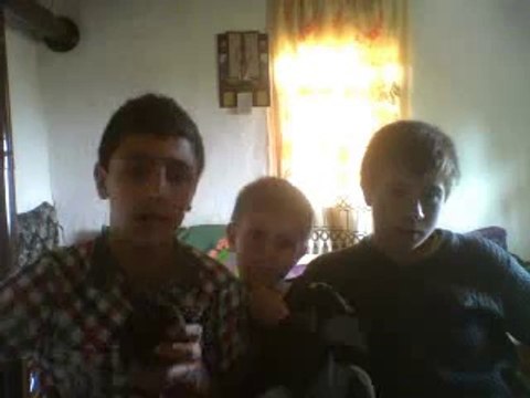 MC KRAL VE PİRANA- yeni üyemize isim bulun en çok beğeni alan olur mc....... tmmlayın beğeni çok gelirse ismi o olck