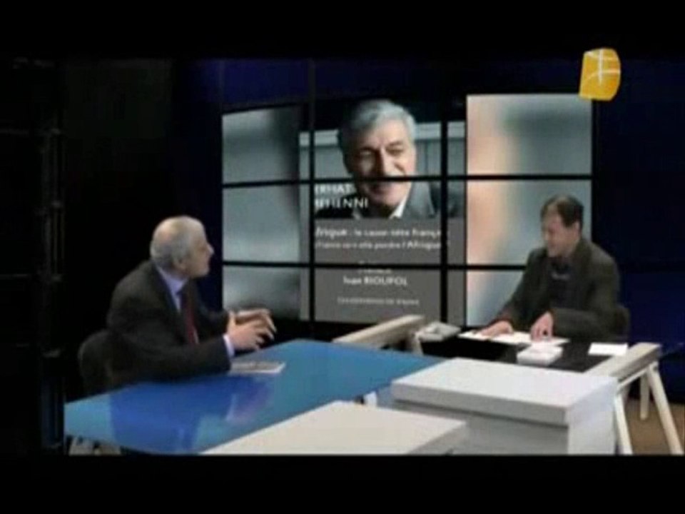 Ferhat Mehenni invité de l'écrivain Youcef Zirem dans son émission Graffiti, à BRTV - vidéo