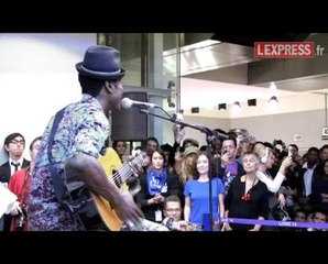 Keziah Jones en live dans le métro
