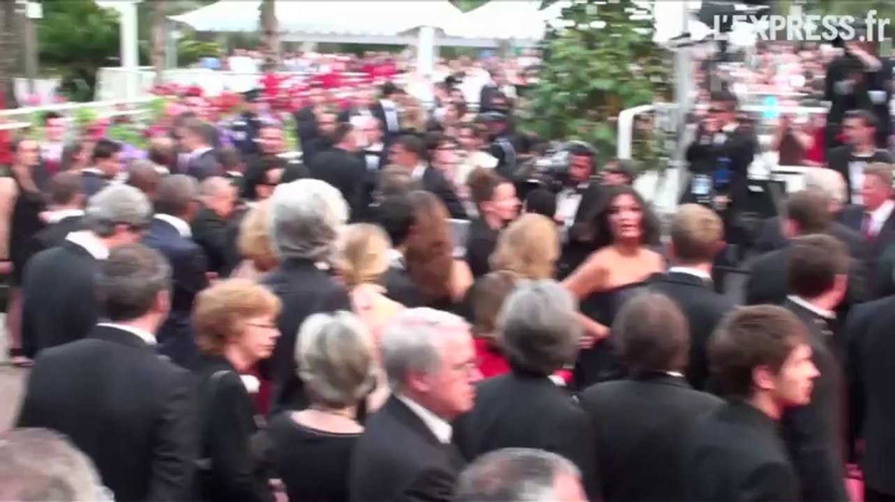 La montée des marches de Hors la loi de Rachid Bouchareb