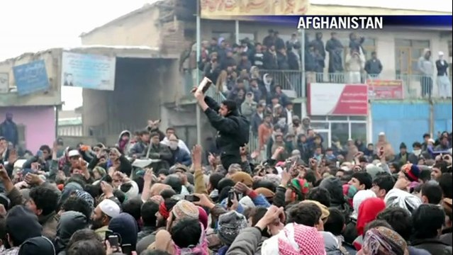 le 12h : DSK toujours en garde à vue, nouveaux incidents à Dakar, émeutes meurtrières en Afghanistan