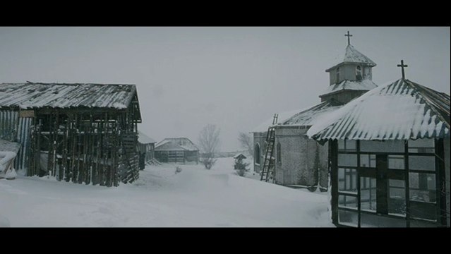 Au-delà des collines - Extrait 1