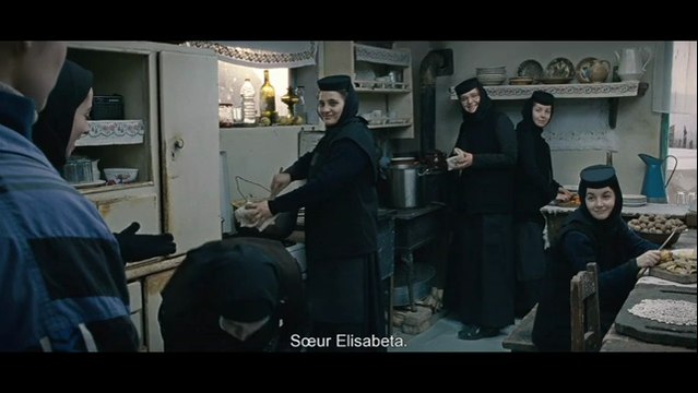 Au-delà des collines - Extrait 2