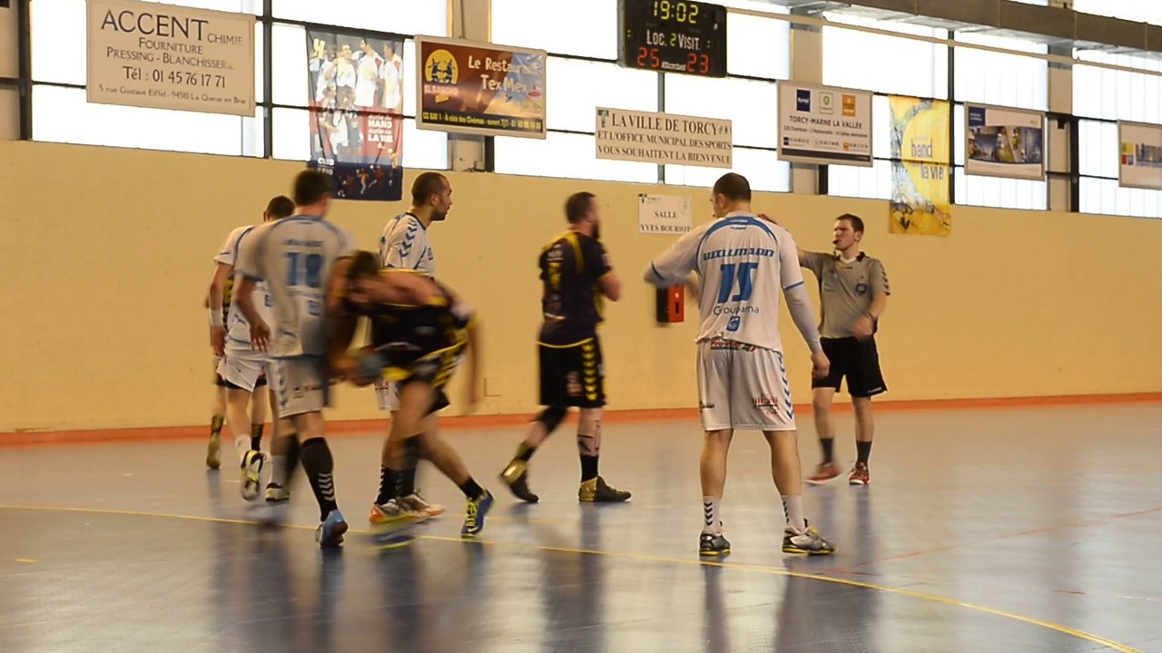 Interdiction de passer pour Matthieu Desbois.