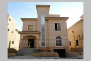 Excellent Villa for Sale in Rihanah 650 m Compound New Cairo City