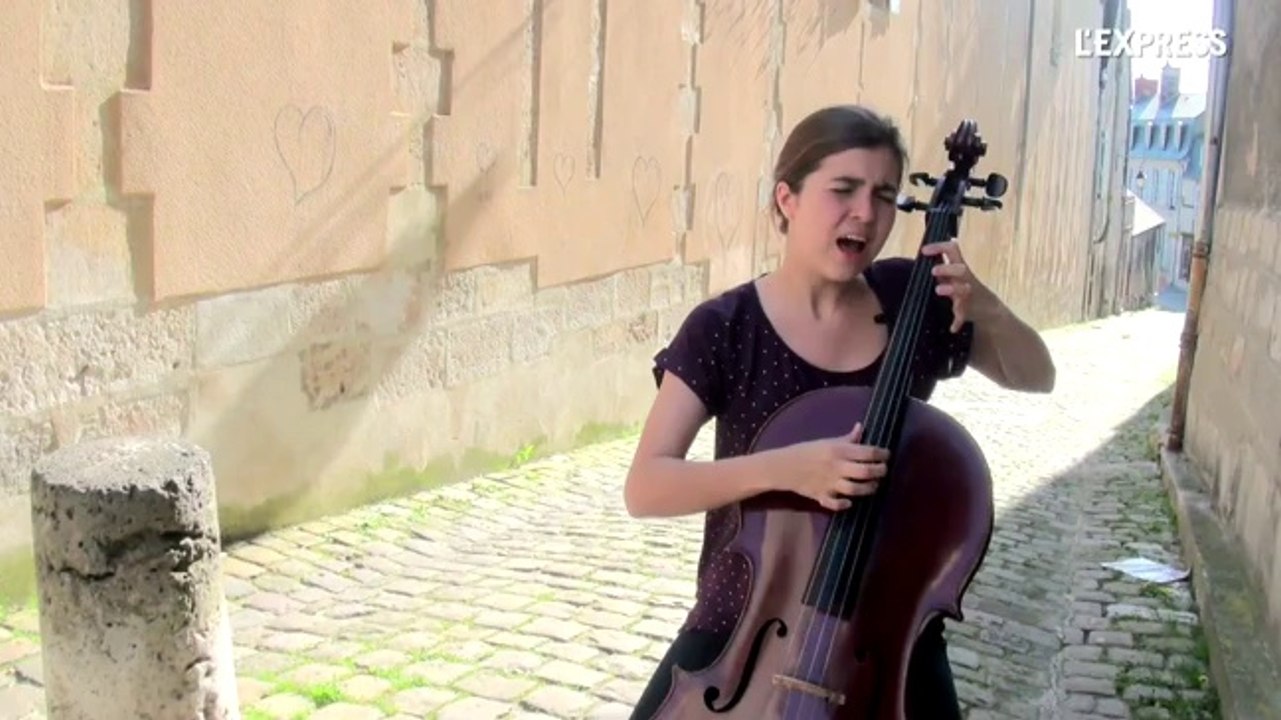 Printemps de Bourges : Dom La Nena chante Ela