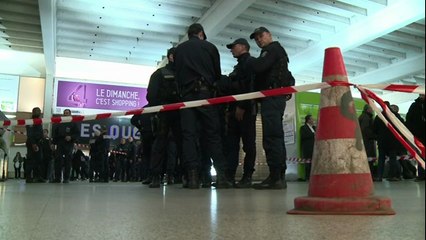 Un militaire agressé à l'arme blanche à Paris