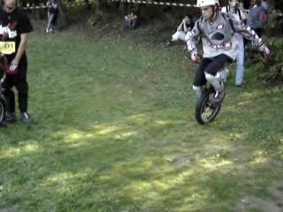 monocycle sauteur