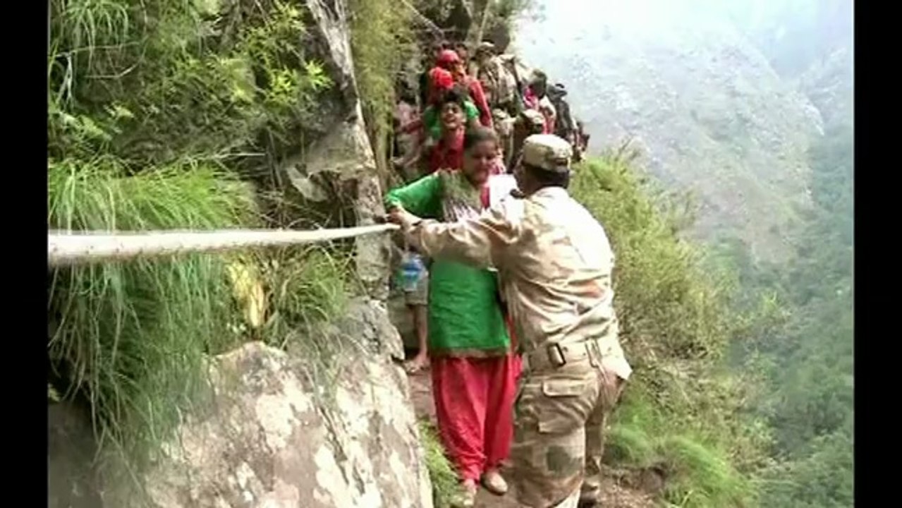 Inde: opérations de secours après les inondations