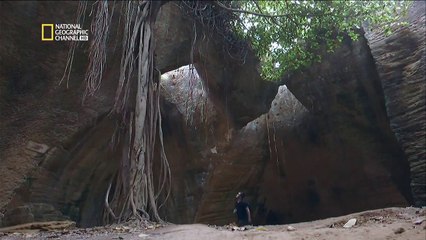 Enquête Paranormale - L'île Mystérieuse (2013) [720p]