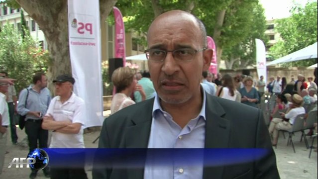 La réaction d'Harlem Desir sur les attaques des locaux PS