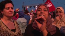 Tunisie: des milliers de manifestants dans les rues