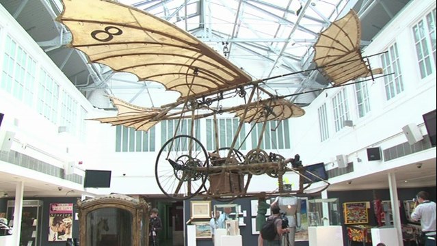 Une vente aux enchères d'objets extraordinaires