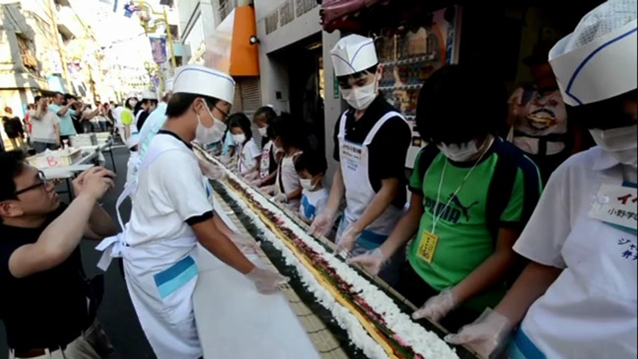 Un sushi de 120 mètres de long