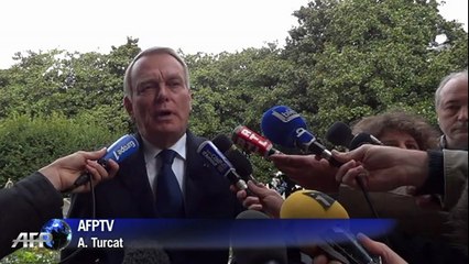 "La fille Le Pen donne un visage plus avenant que son père", selon Jean-Marc Ayrault