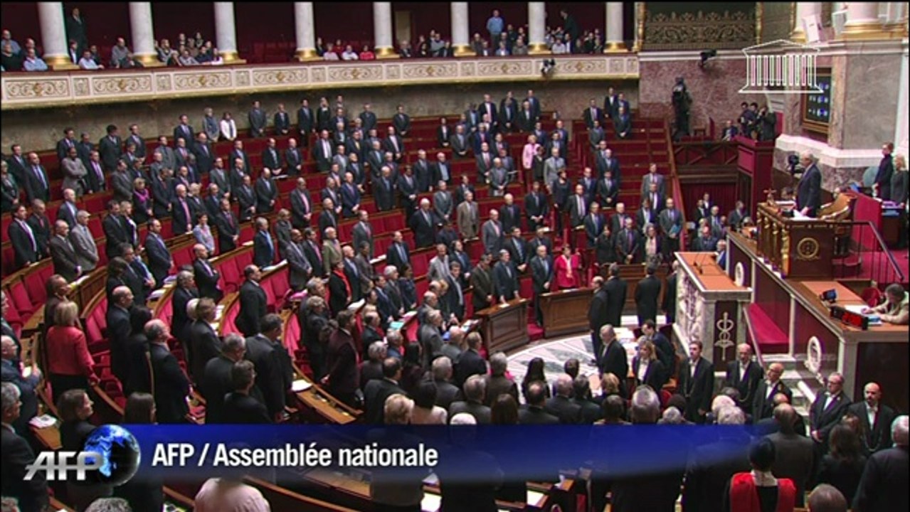 L'Assemblée nationale a observé une minute de silence en hommage à Ghislaine Dupont et Claude Verlon