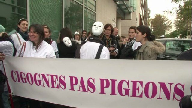 À Marseille, les sages-femmes sont dans la rue