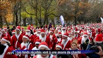 Des milliers de Pères Noël déambulent à Londres