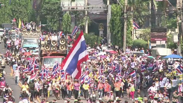 Thaïlande: le peuple maintient la pression sur le gouvernement