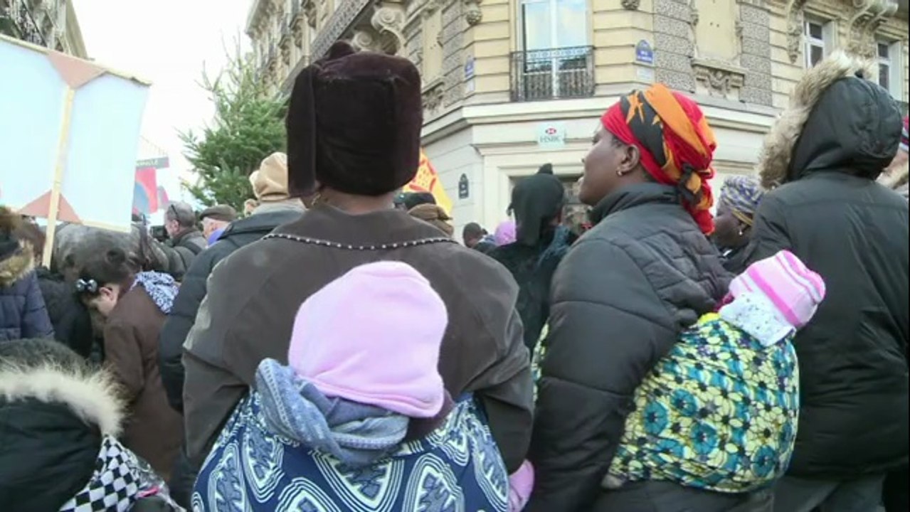 Rassemblement du DAL pour l'arrêt des expulsions des squats