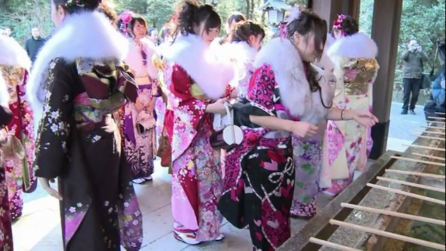 Au Japon, les Japonaises de 20 ans célèbrent leur passage à l'âge adulte