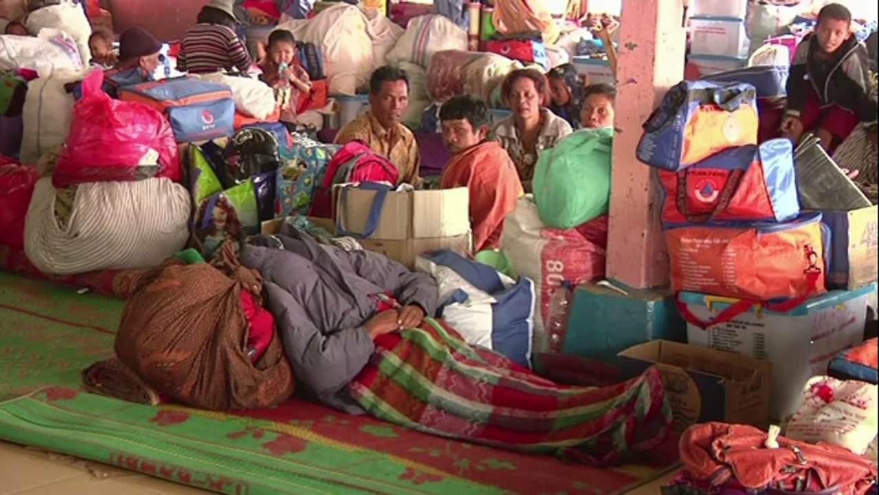 Ile de Soumatra (Indonésie): éruption du volcan Sinabung, 28.000 personnes déplacées