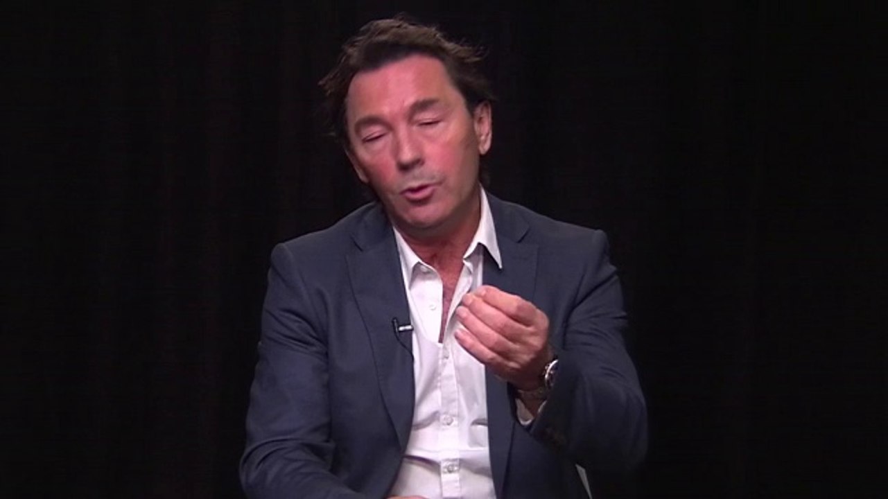 Gayet-Hollande: "Hollande s'inscrit dans une tradition de la 5ème République"