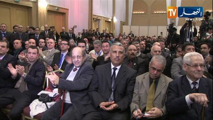 Algérie: Ali Benflis annonce sa candidature à l'élection présidentielle