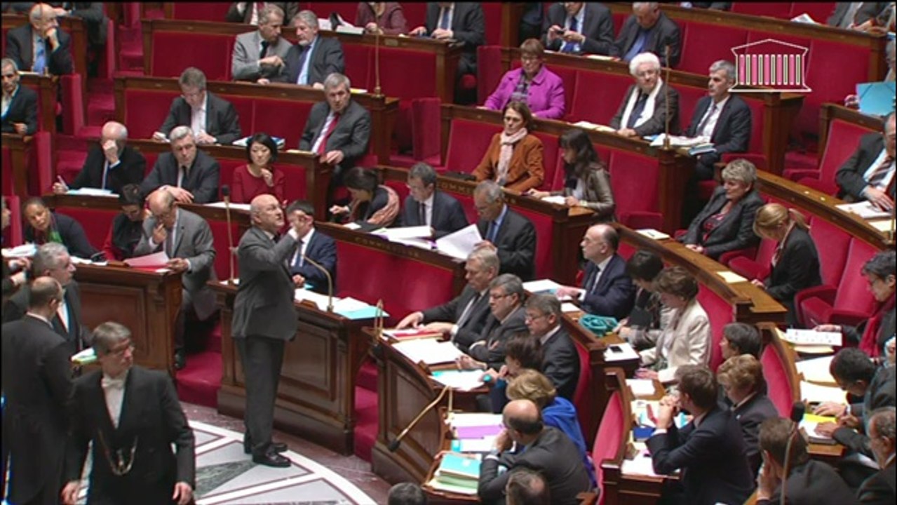 Chômage: Michel Sapin chahuté à l'Assemblée