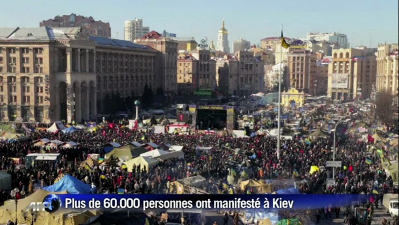 Ukraine: plus de 60.000 manifestants se sont rassemblés à Kiev