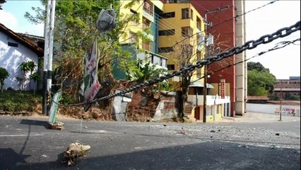 Venezuela: des barricades bloquent San Cristobal