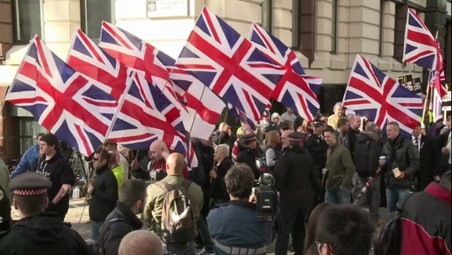 Royaume-Uni: les meurtriers d'un soldat, tué en pleine rue, condamnés à de lourdes peines