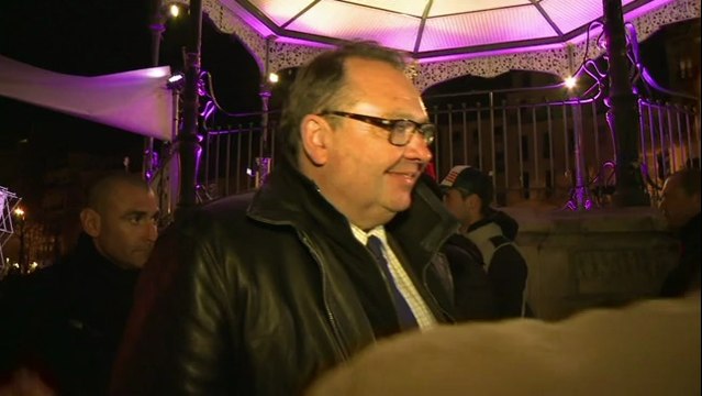 Municipales: dernier meeting de Patrick Mennucci à Marseille