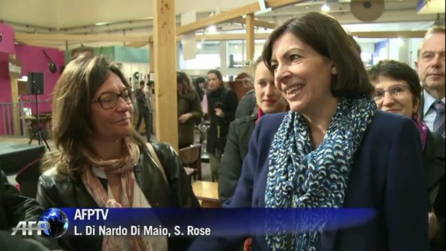 Remaniement: Anne Hidalgo souhaite beaucoup de courage à Manuel Valls