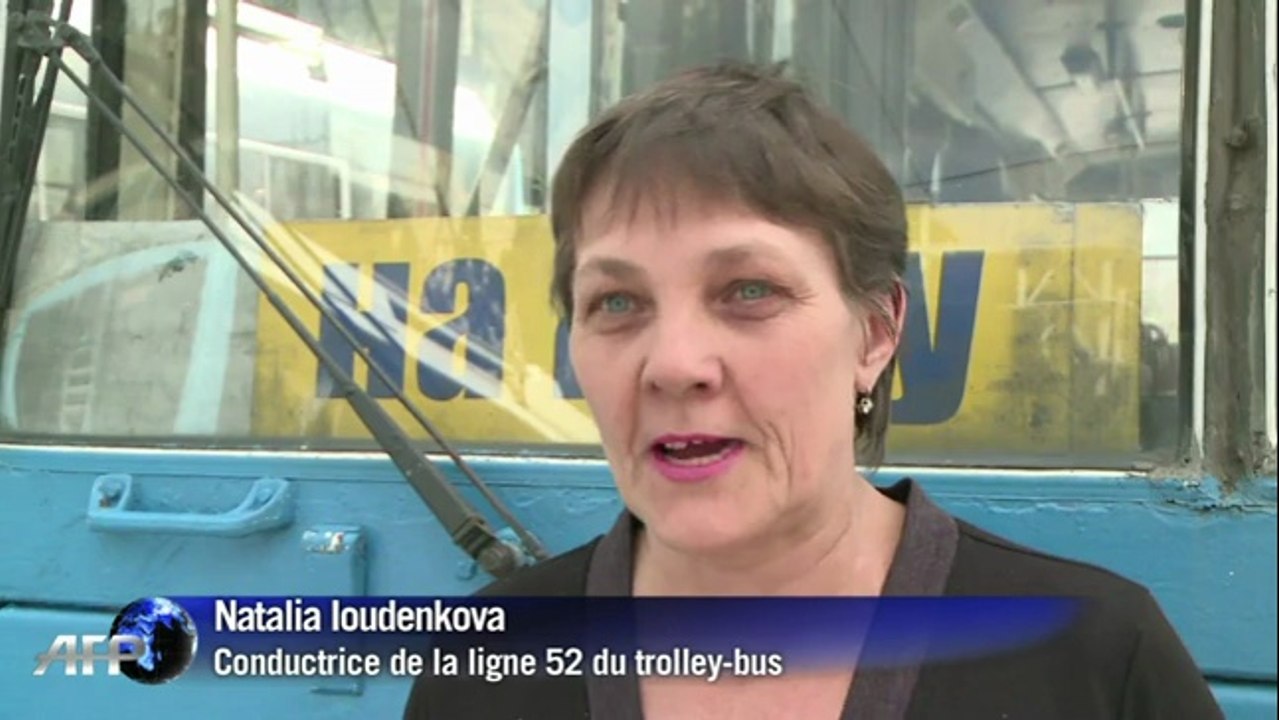 Crimée: le trolley-bus, un mode de transport démodé mais pas cher