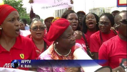 Download Video: Nigeria: les familles de 276 lycéennes enlevées ont manifesté à Abuja