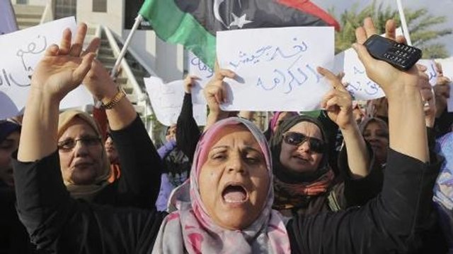 Hundreds rally in support for Libya's Haftar