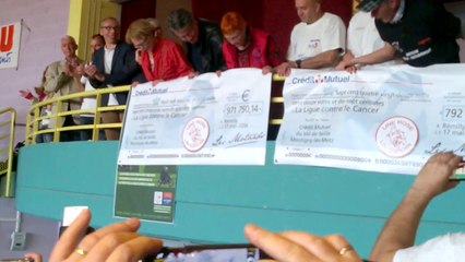 Remise du  Chèque national Une Rose Un Espoir.