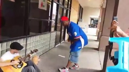 Sokakta Bir Anda Birleşip Müzik Grubu Oluşturmak