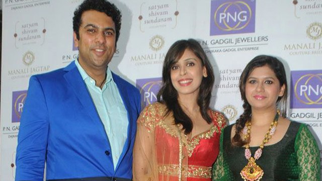 P. N. Gadgil's Fusion Jewellery Satyam Shivam Sundaram Launch | Hrishitaa Bhatt, Manali Jagtap