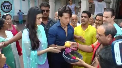 Tiger Shroff & Kriti Sanon SPOTTED at Babulnath TEMPLE