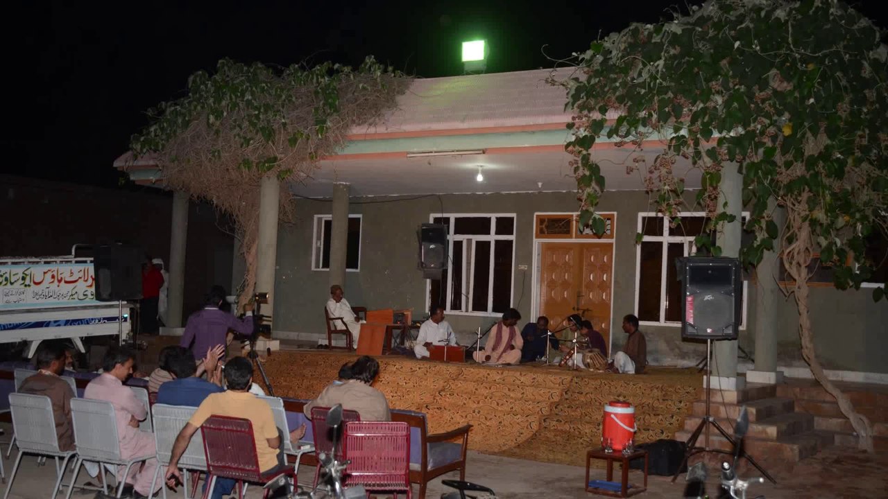 Hamarai Hoslai Ghayal Nahin Thai ( Poet: Munir Anwar .. Singer: Nasir Shah)