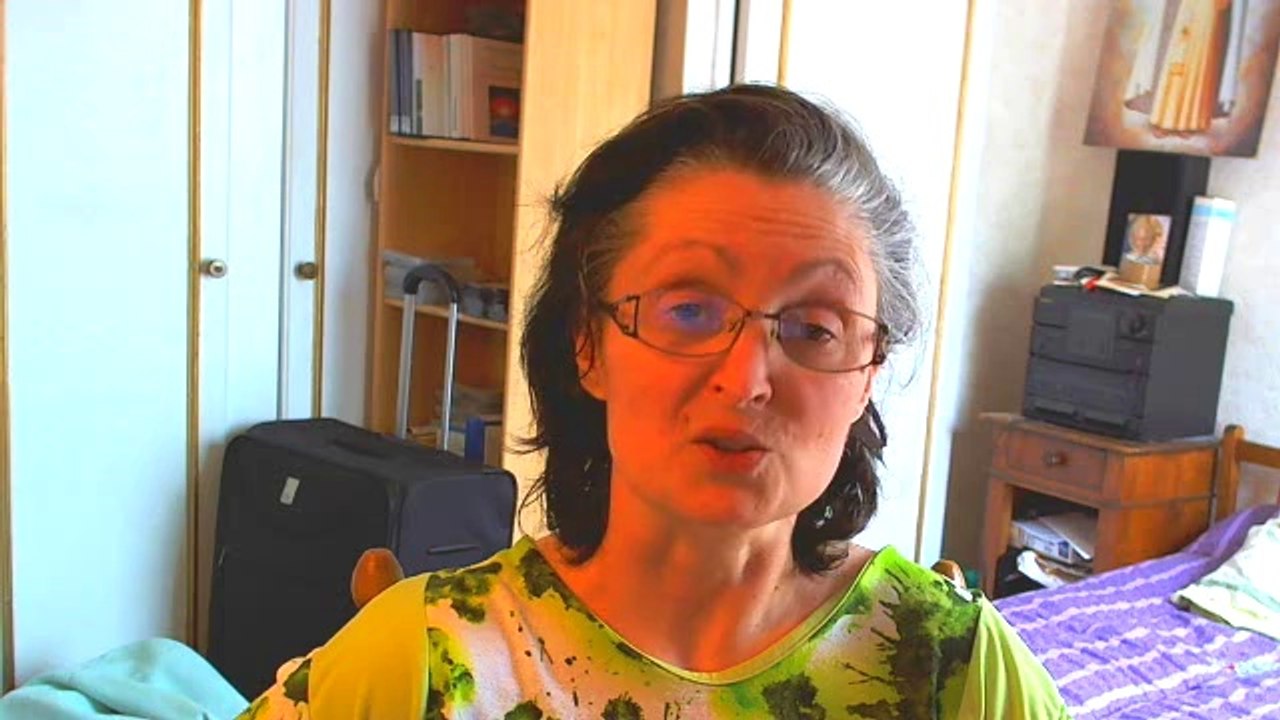 Un prêtre en adultère avec une femme