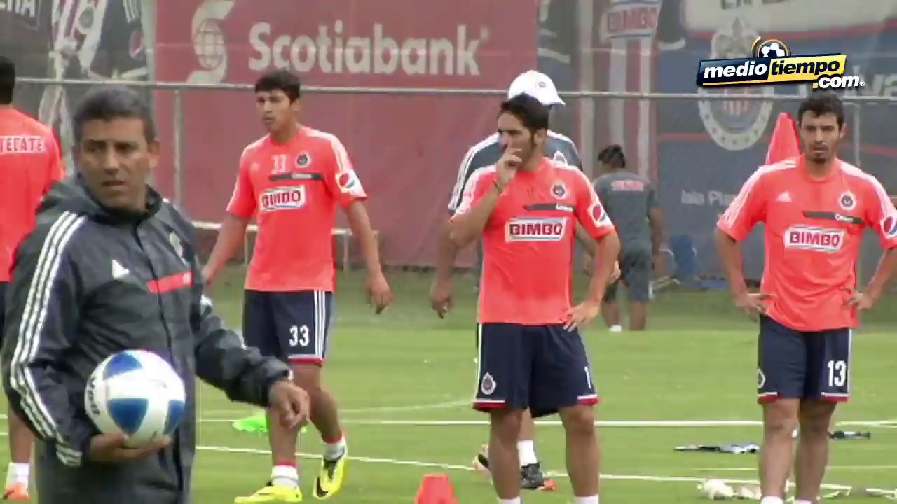 Carlos Bustos cobijará a Ángel Reyna