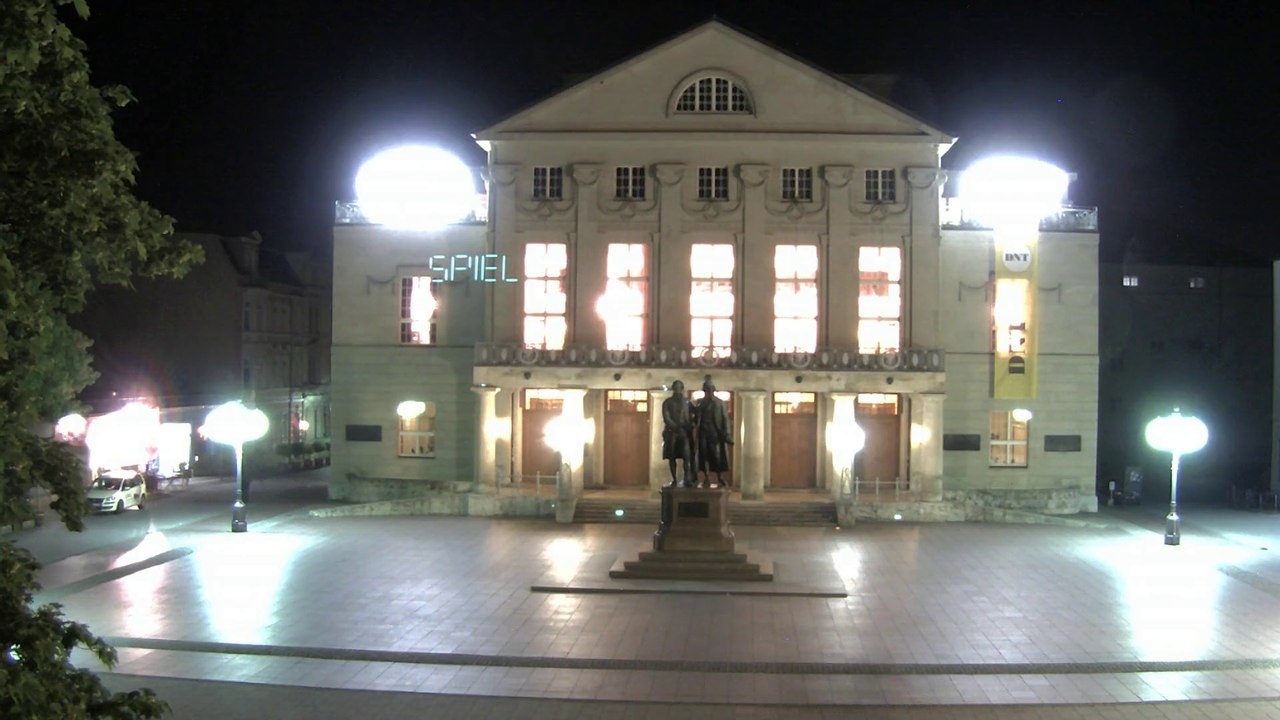 Weimarer theatervorplatz - timelapse (04.05.2014)