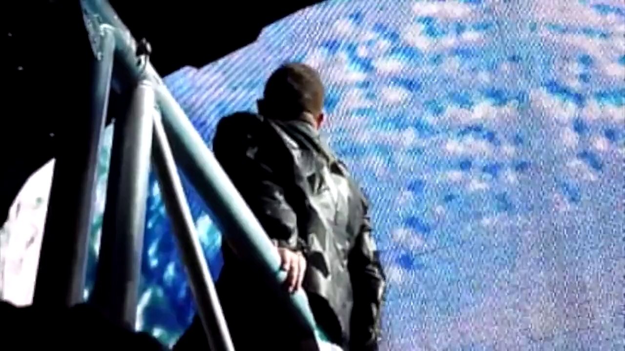 U2 Your Blue Room (Live from East Rutherford) [Multicam 720p by MekVox with Gound Up's Audio]