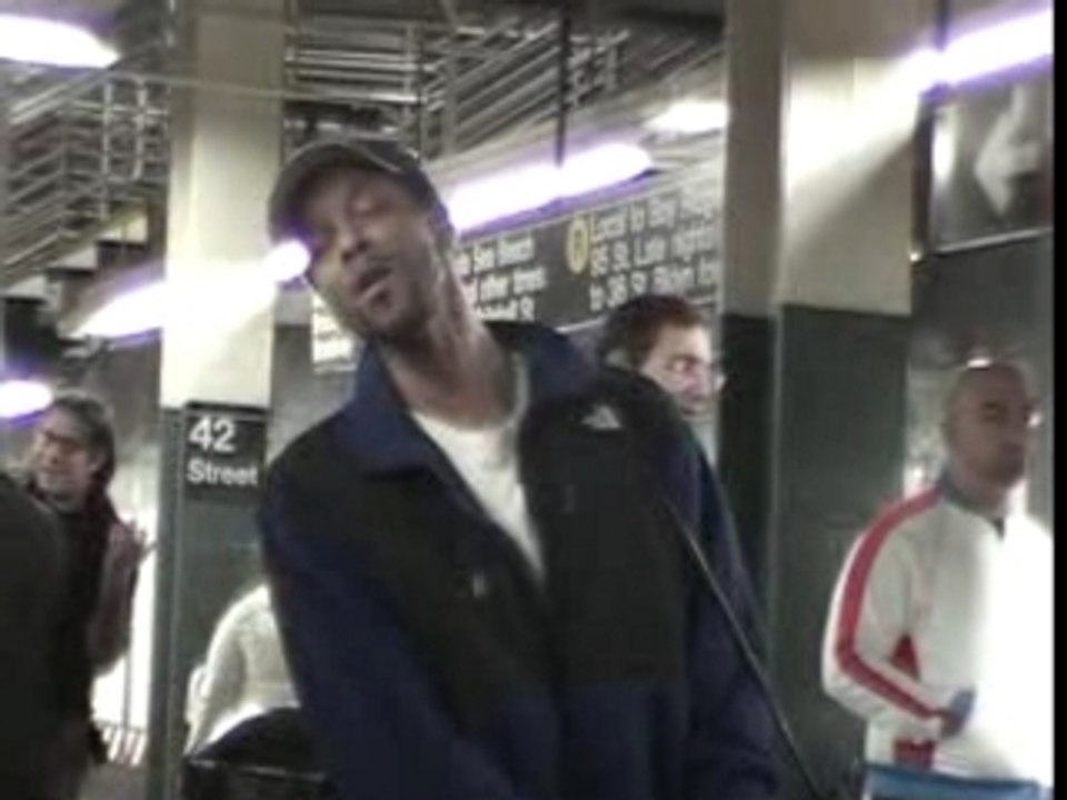 SubwayMusic_NY_(42street)_REALITY&DREAM
