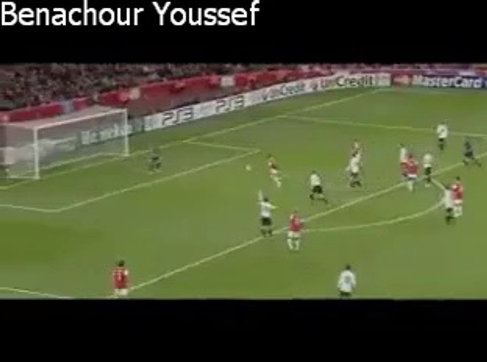 Marouane Chamakh vs Shakhtar Donetsk - Uefa Champions League - Groupe Stage - 2010/2011