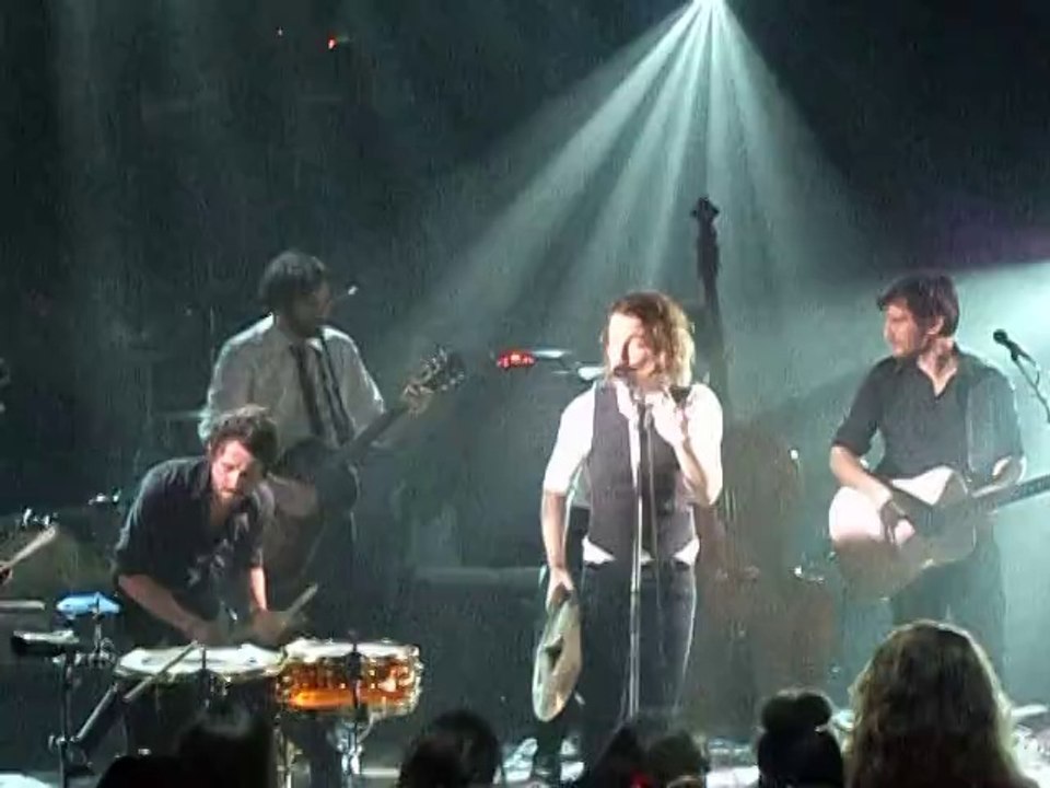 2014 04 Julien Doré DSN Les Limites