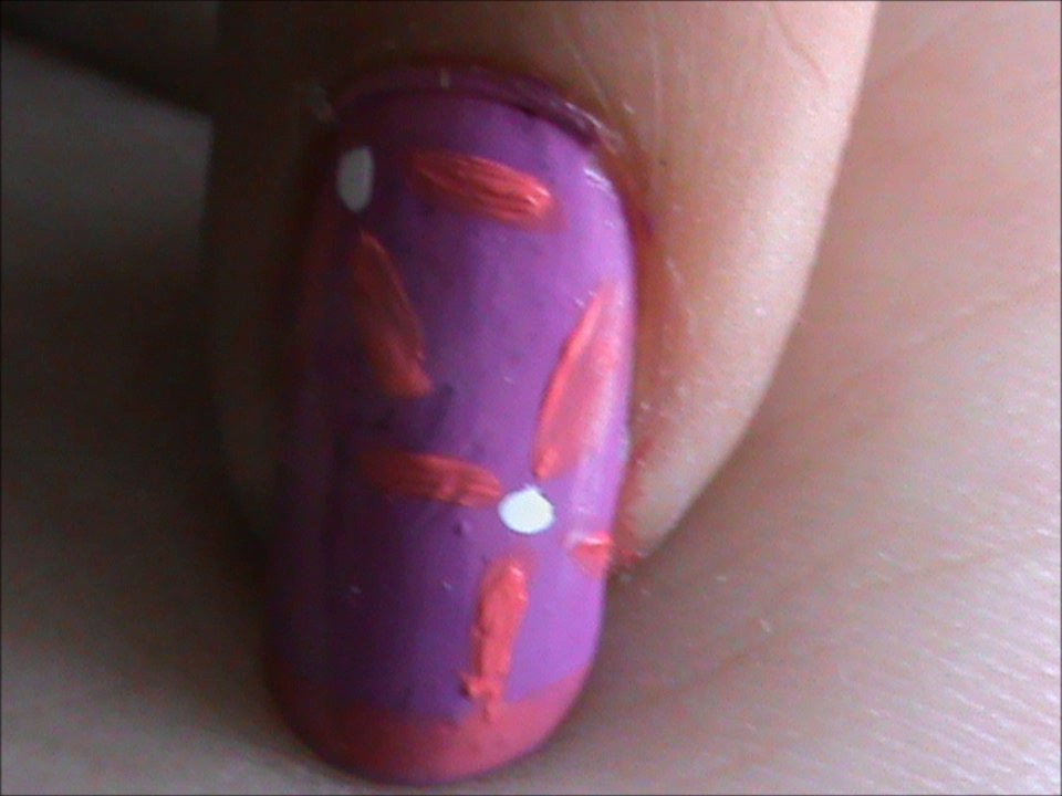 Flower nail design ideas